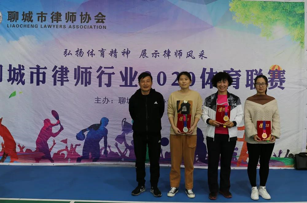 闫敏_副本.jpg 闫敏_副本.jpg