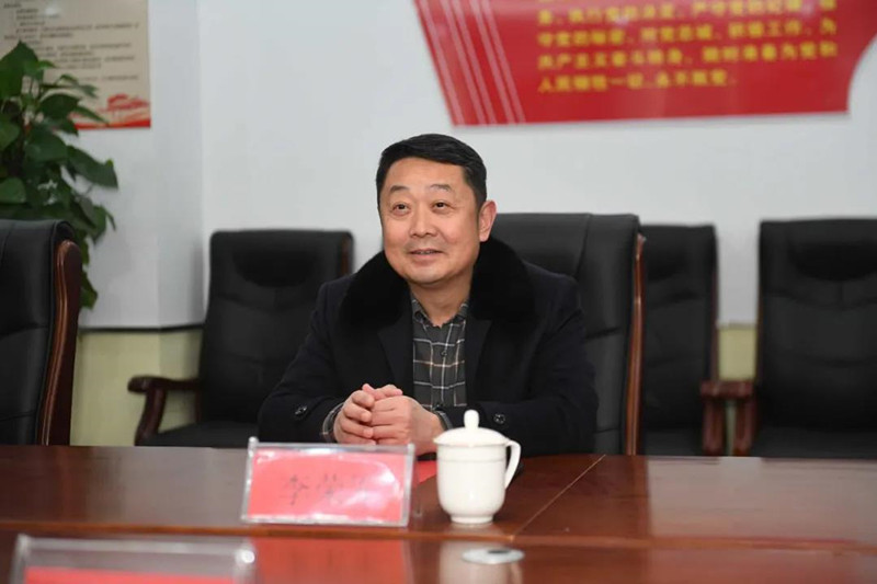 李荣军_副本.jpg 李荣军_副本.jpg