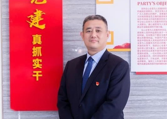 闫光瑜_副本.jpg 闫光瑜_副本.jpg